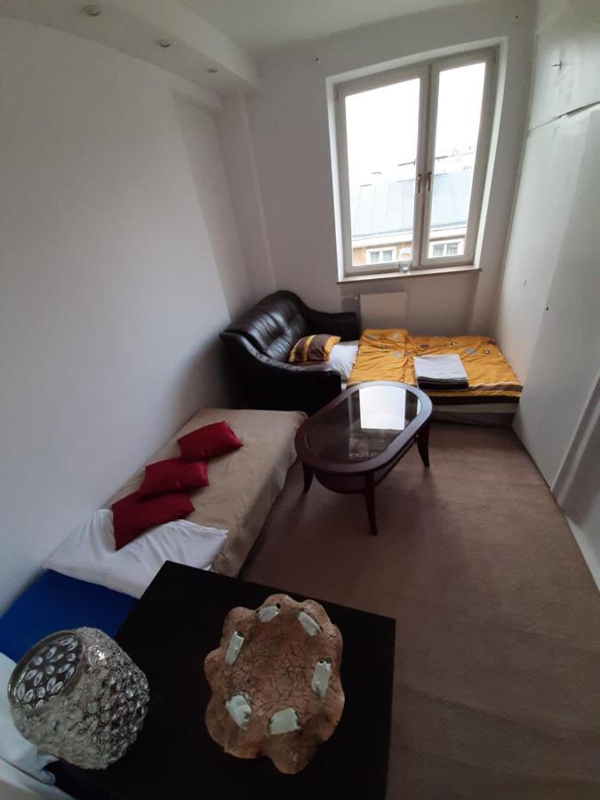 Rooms In Centrum Varsavia Esterno foto
